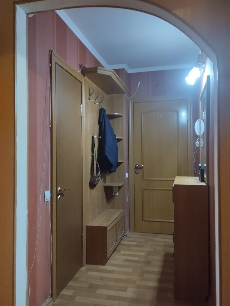 Сдам квартиру 2-х комнатную на длительный срок.