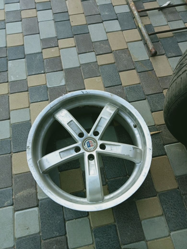 Продаю диски 3шт