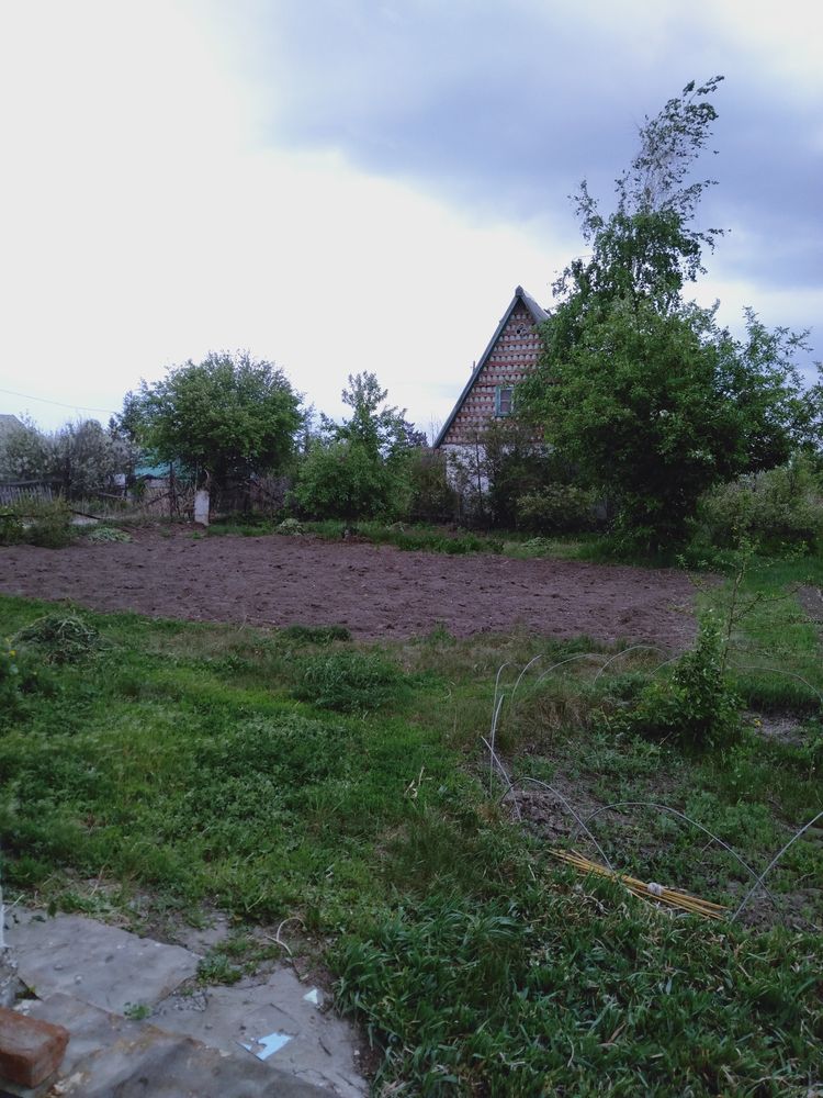 Недвижимость. Дачный участок с домом и баней. Земля
