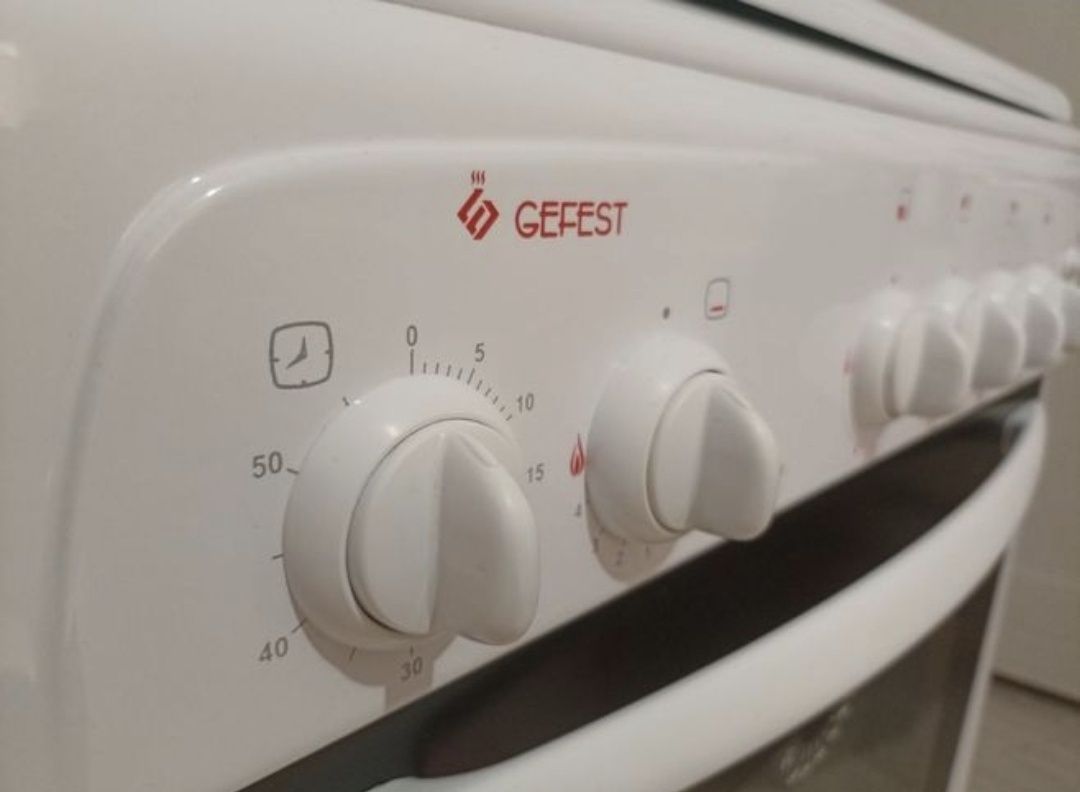 Газплита Гефест в отличном состоянии