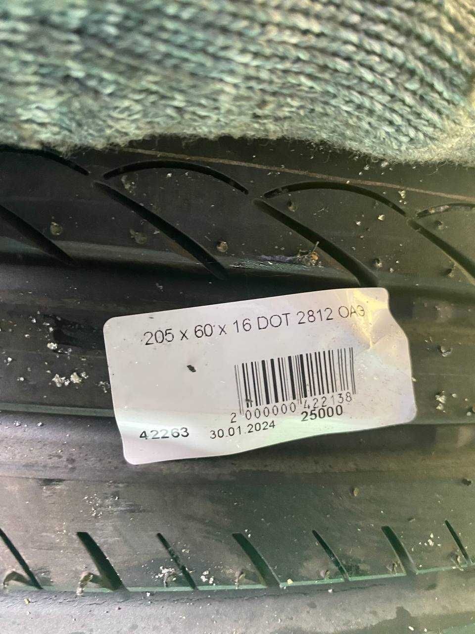 Шины 205 х 60 х 16 DOT 2812