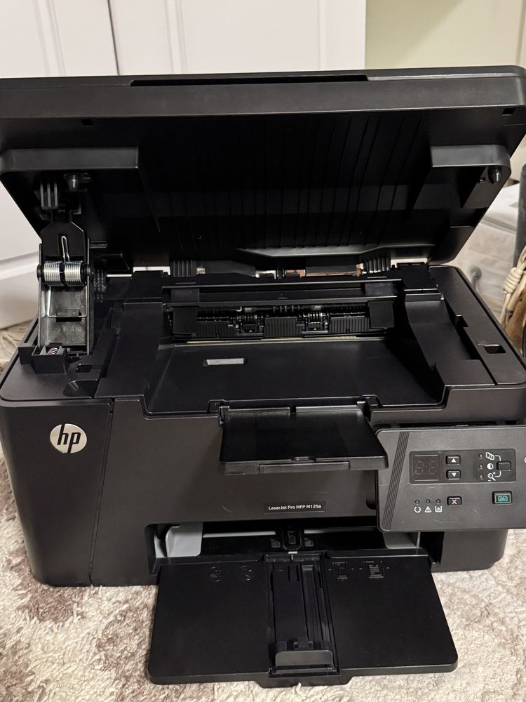 HP Laser Jet Pro MFP M125a Принтер