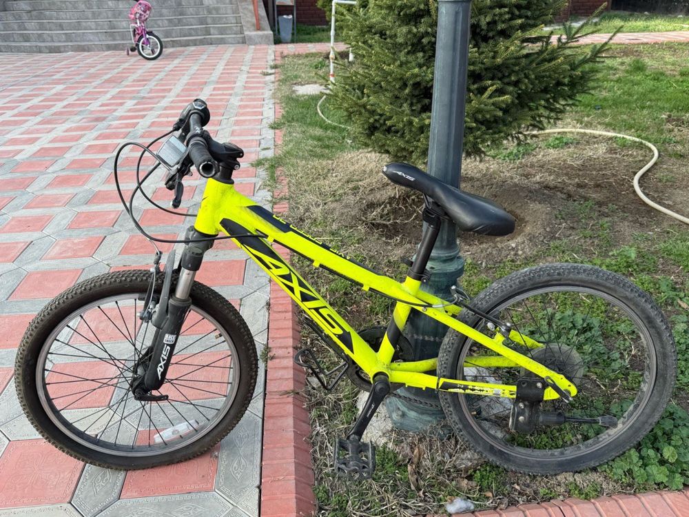 Продаю велоспиед Axis!