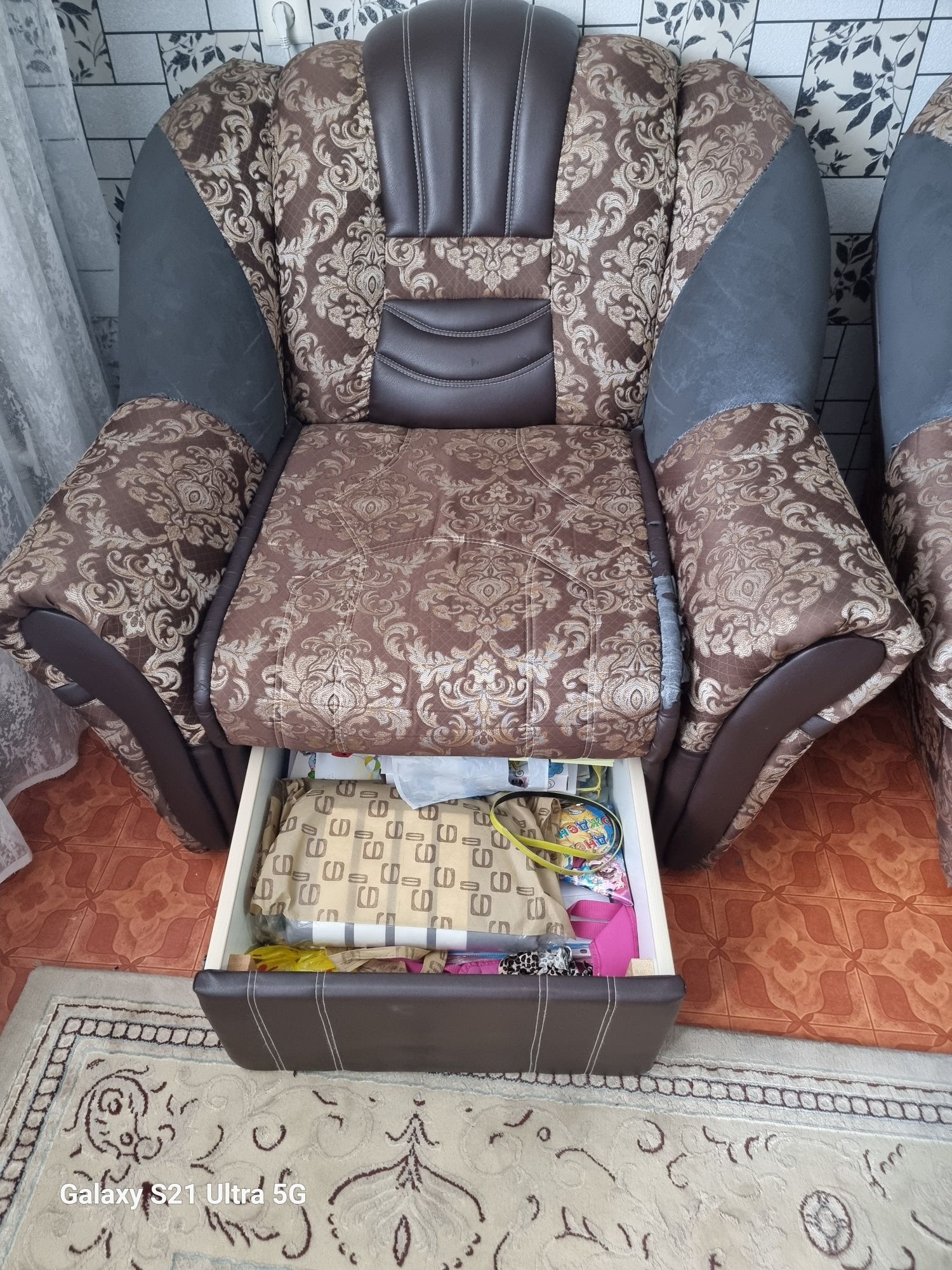 Продам диван б/у