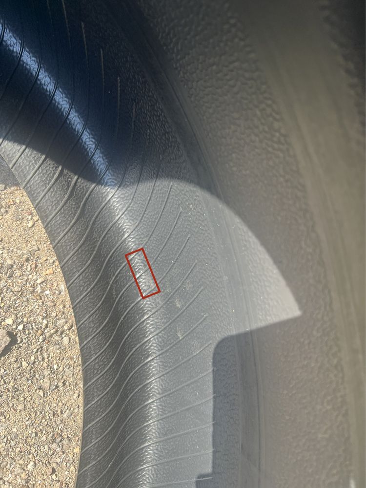 Летние Pirelli зад 315/30R22, перед 275/35R22