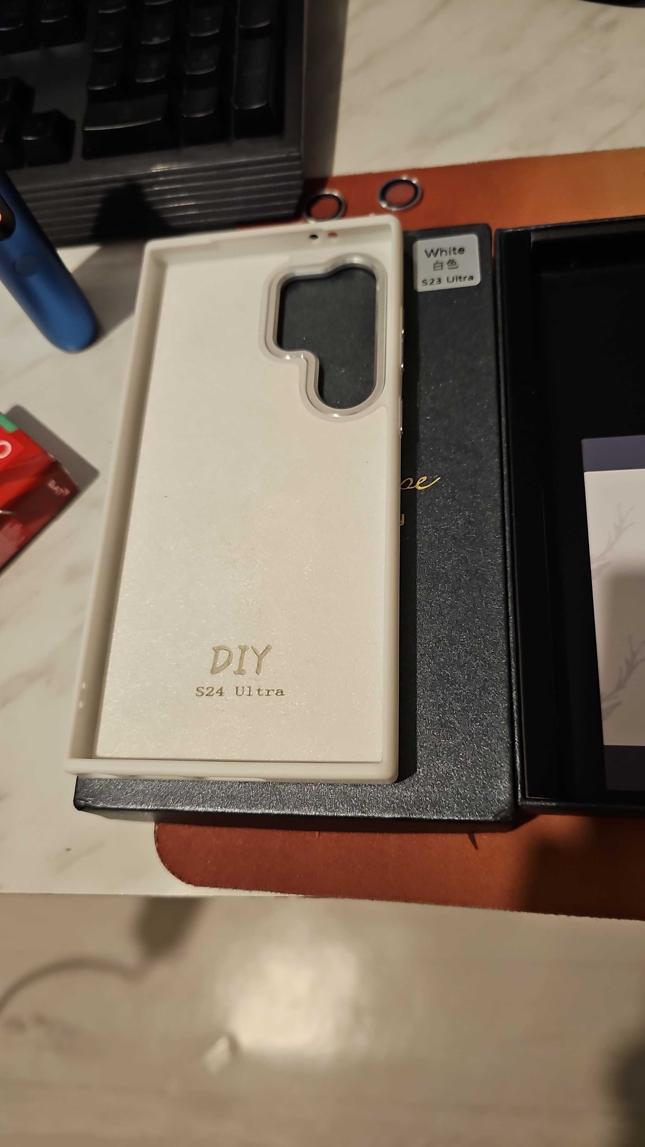 Чехол с e-ink экраном S24 Ultra