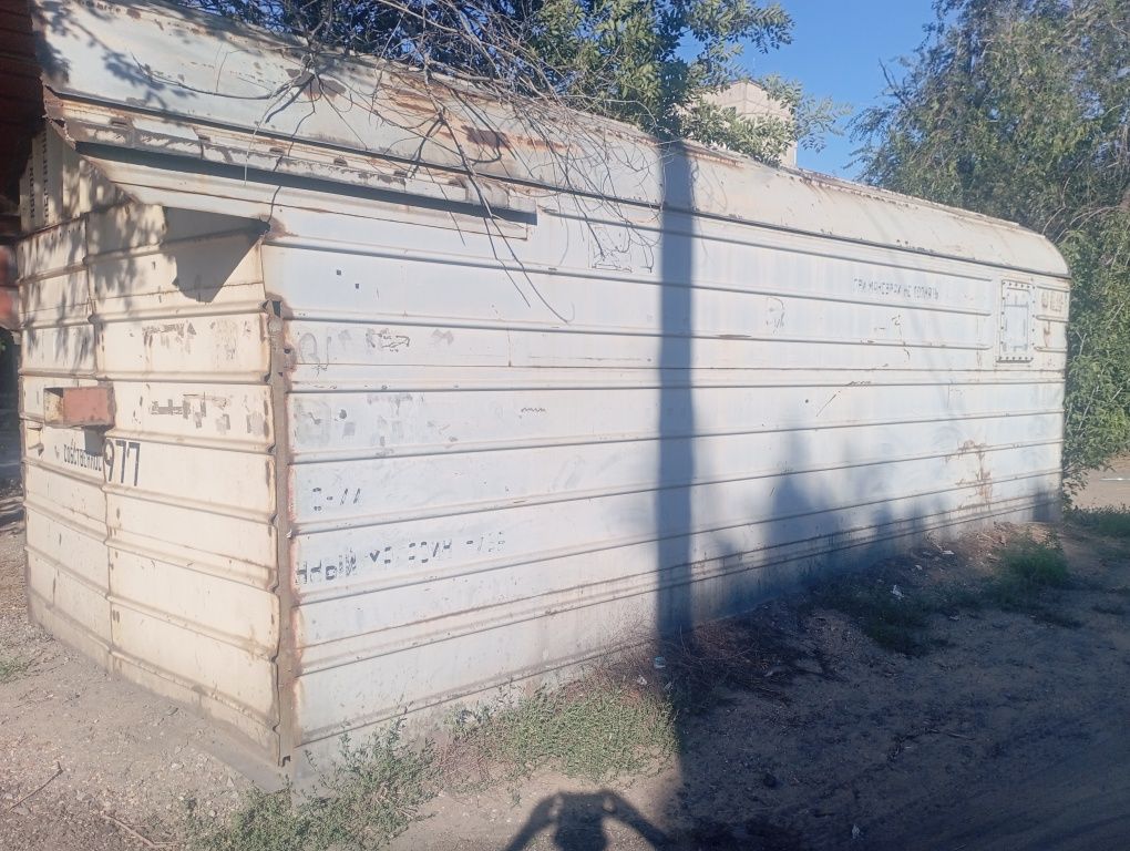 Прсрочно продам утеплённый гараж (рефрежераторотор)⁰ по улице Засядко