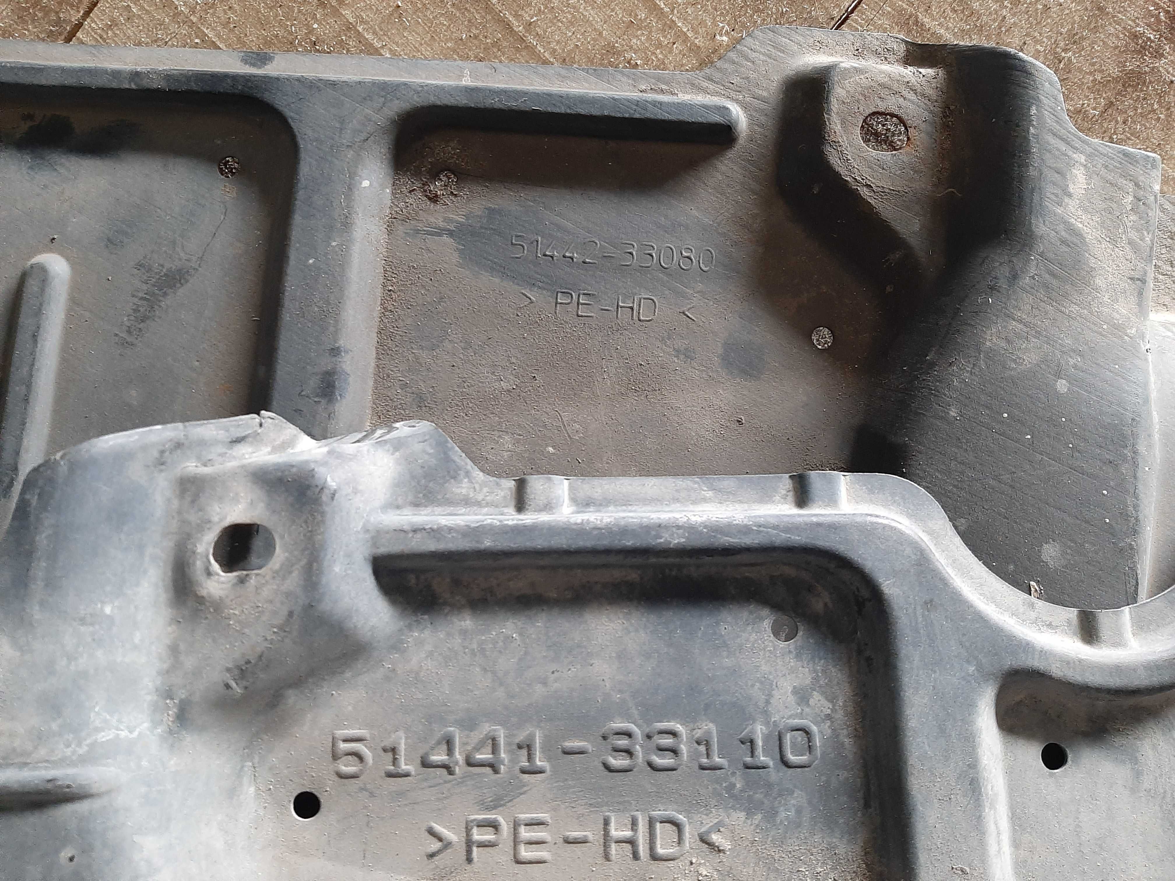 Продам Защита двигателя Toyota Camry 30 / 40 Lexus ES300 / 330