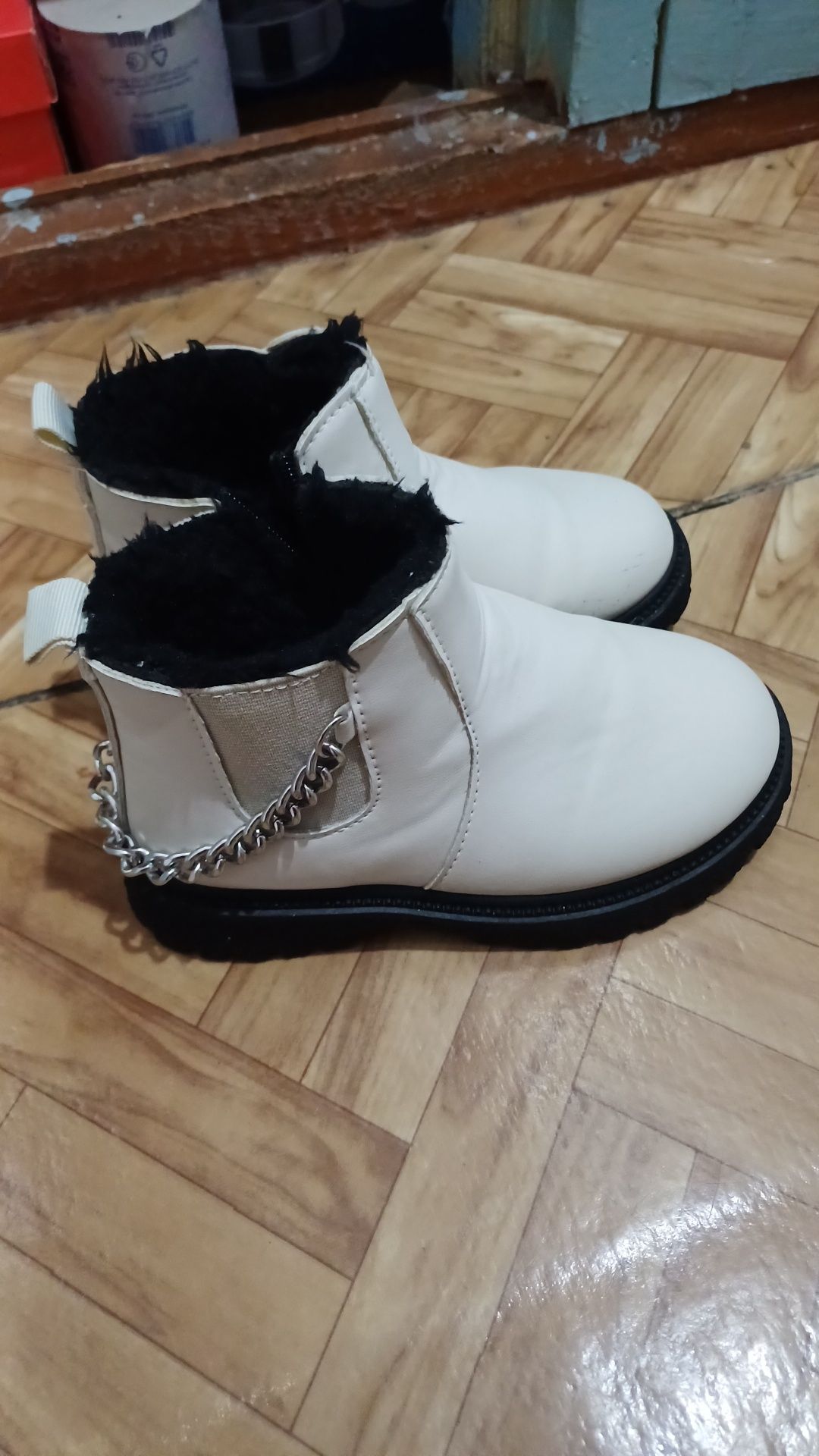 Продам детскую батинку