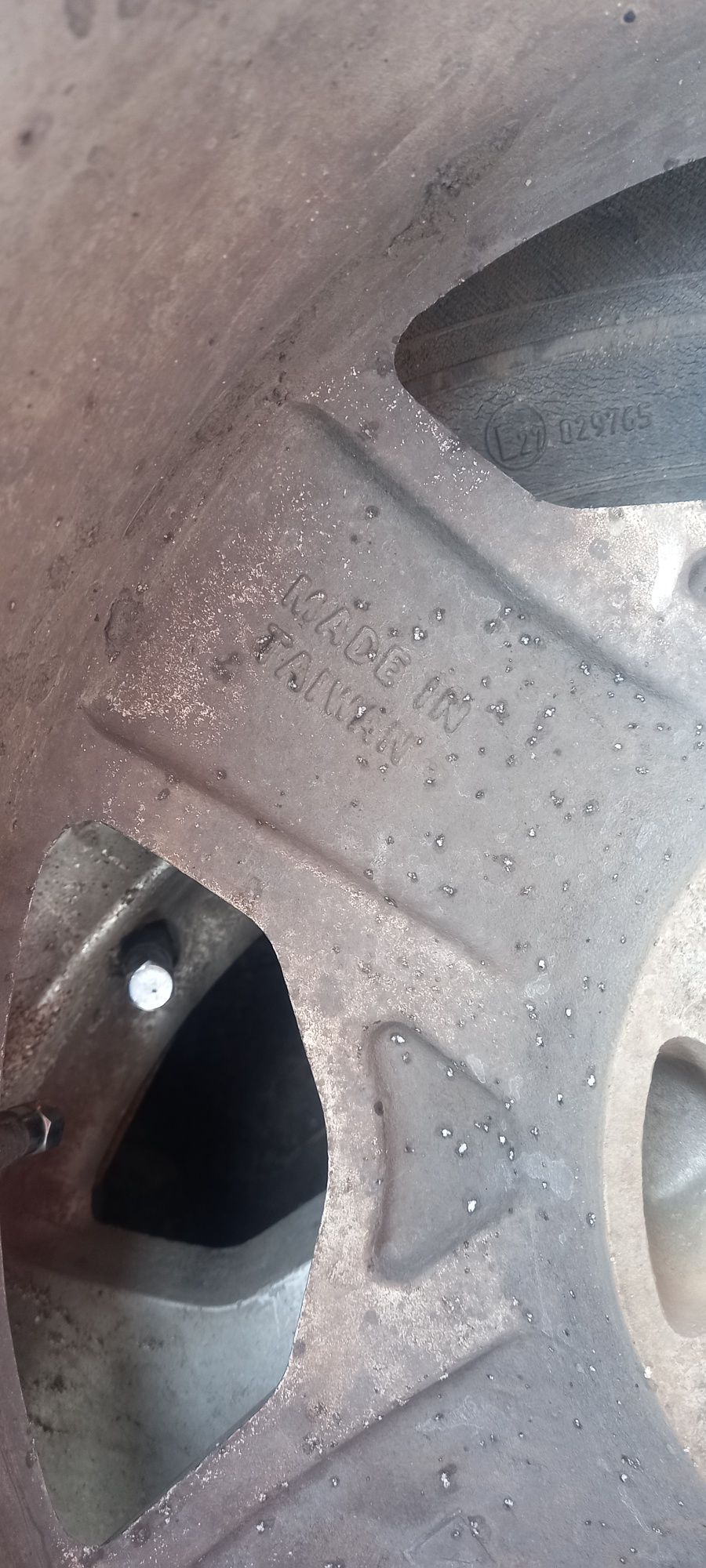 Продам диски r15