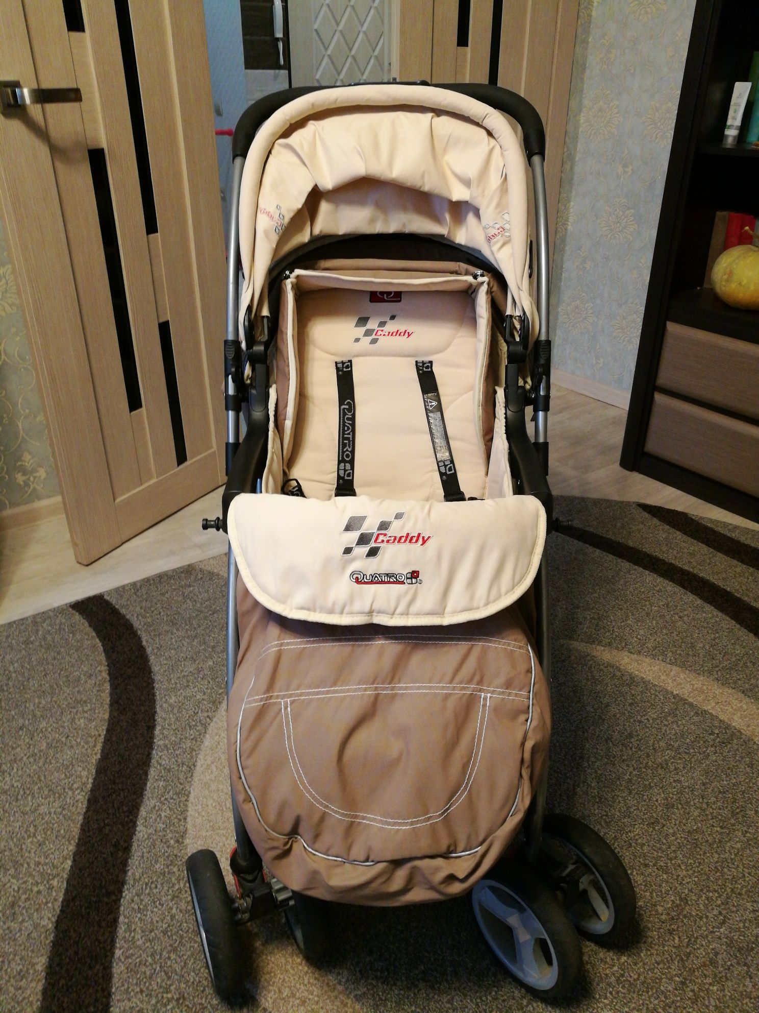 Коляска Caddy Quatro