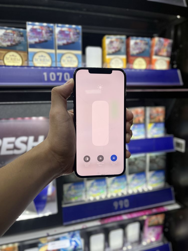 Продам на запчасти iPhone 12 pro max 512gb