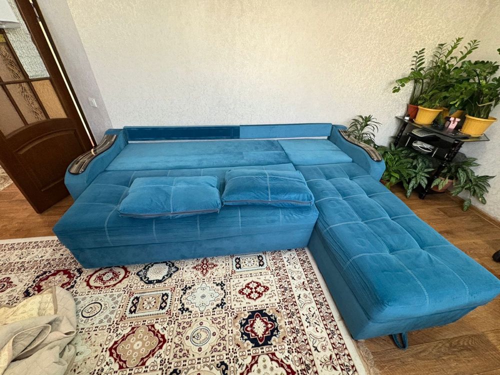 Угловой диван