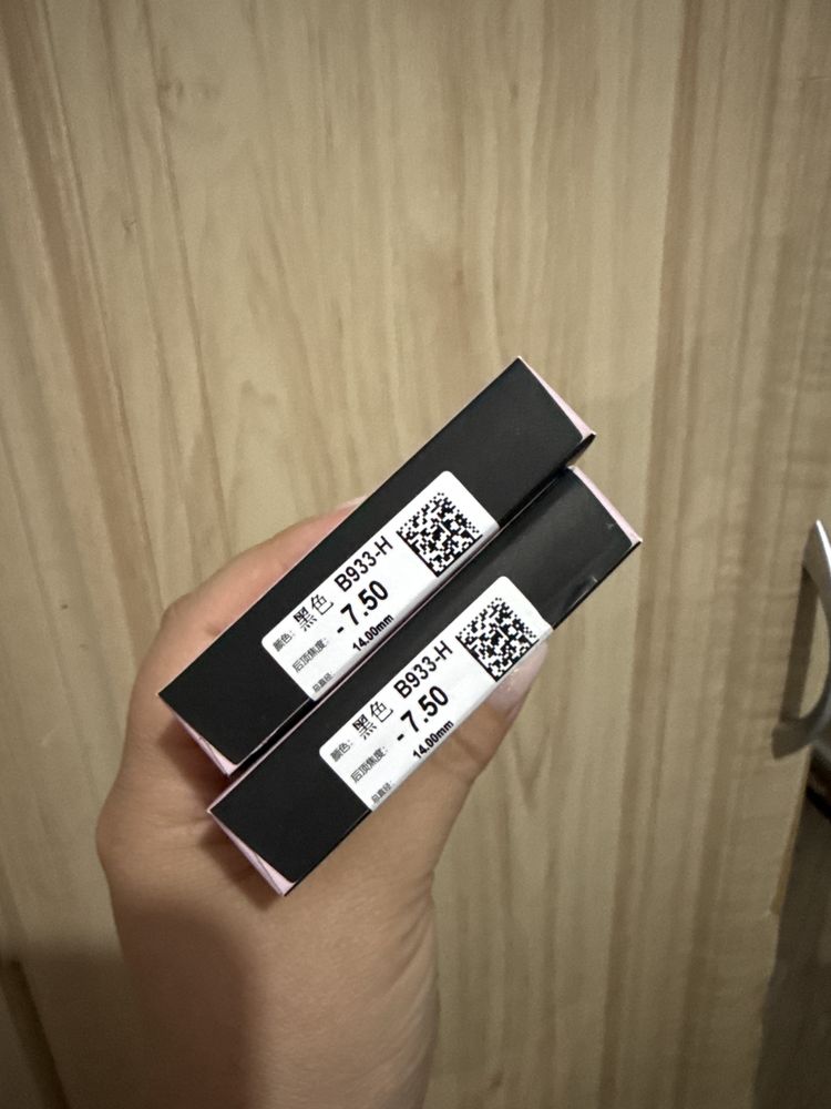 Продам линзы с сроком ношения 1 год
