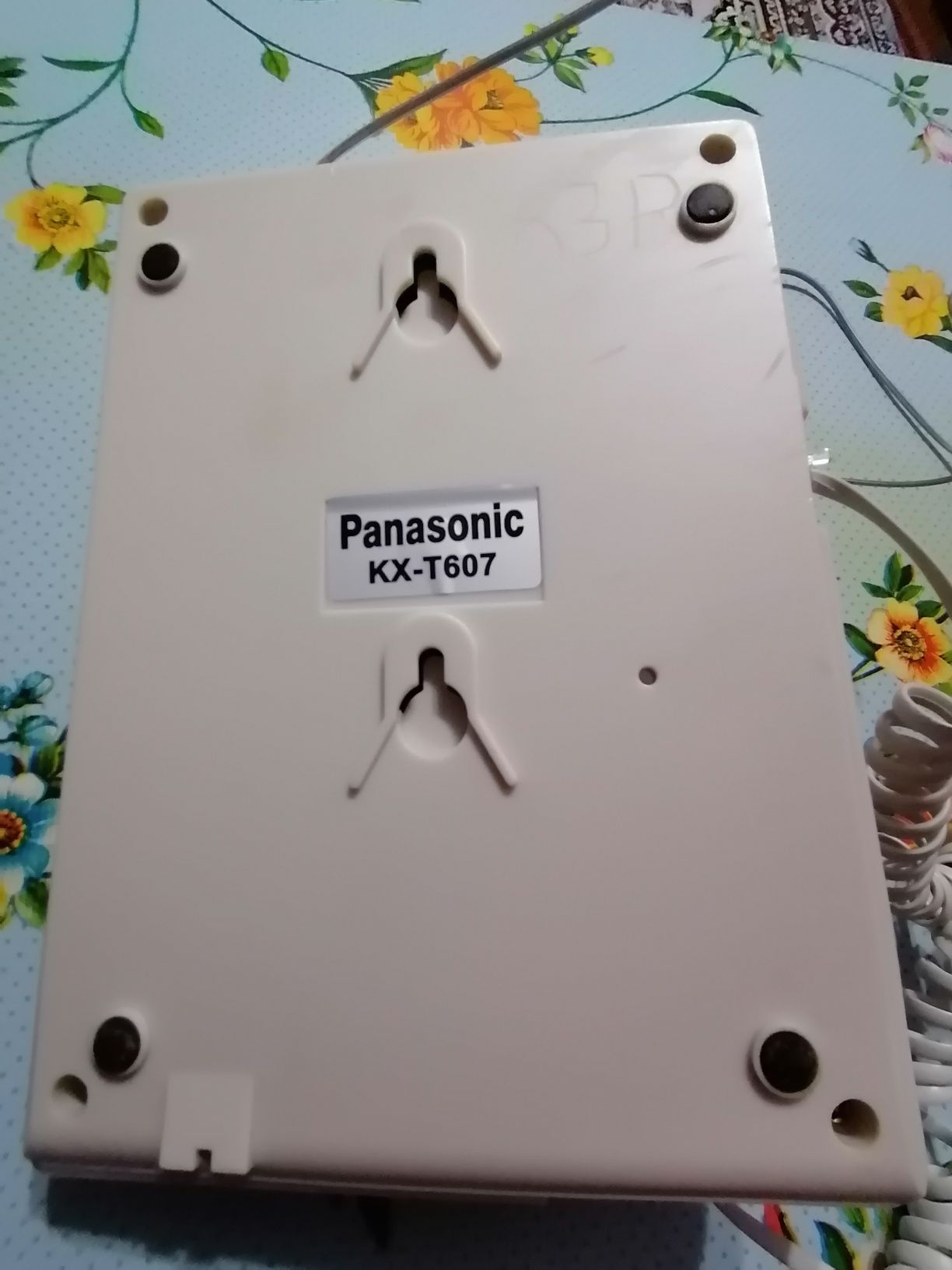 Продам стационарный телефон Panasonic.ПИШИТЕ СООБЩЕНИЯ В ОЛХ.
