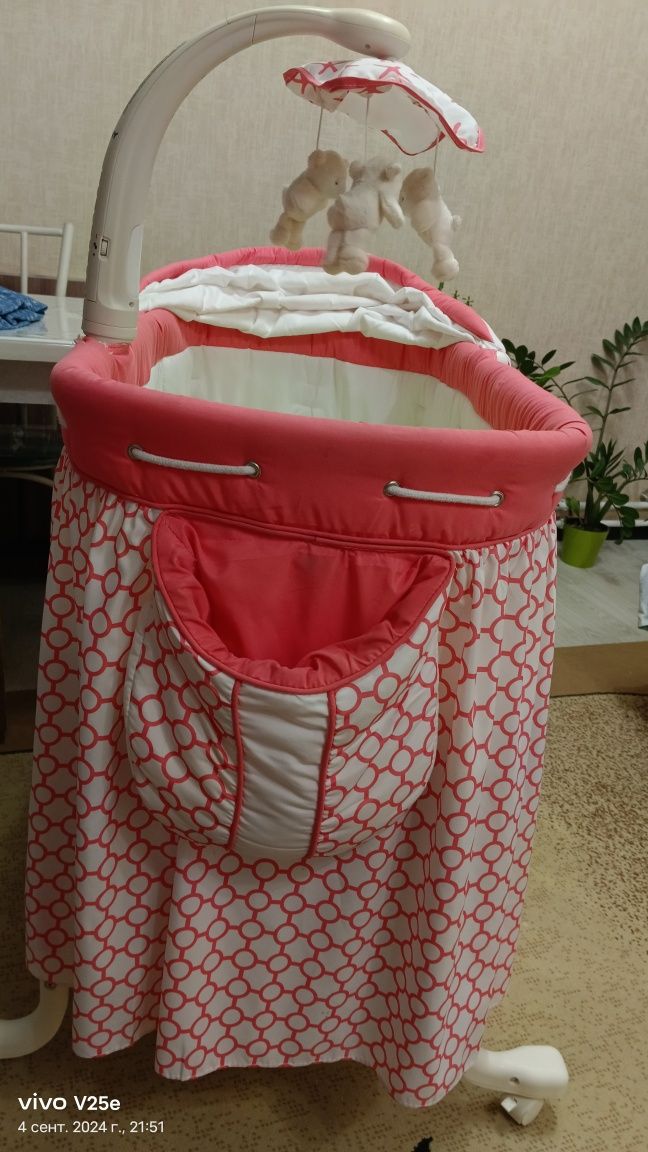 Продам кроватку люльку