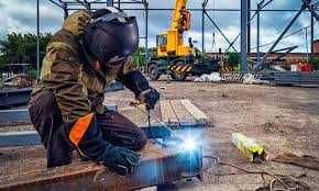 Услуги сварщика, сварщик выезд на газосварочные работы, сварка труб
