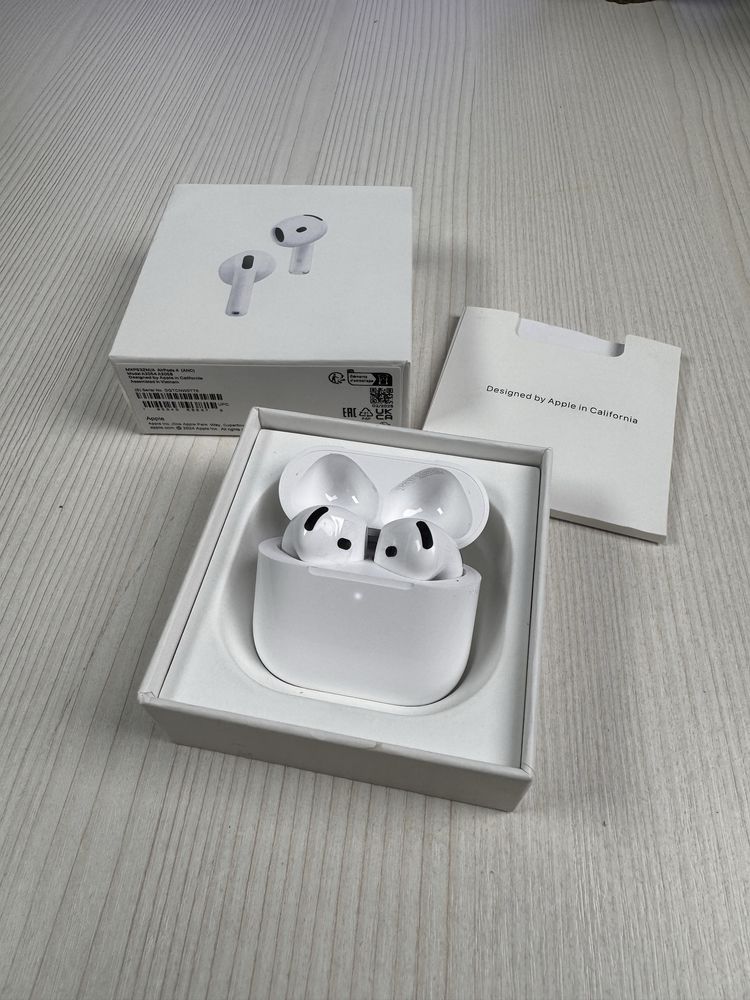 Air Pods 4 Full.