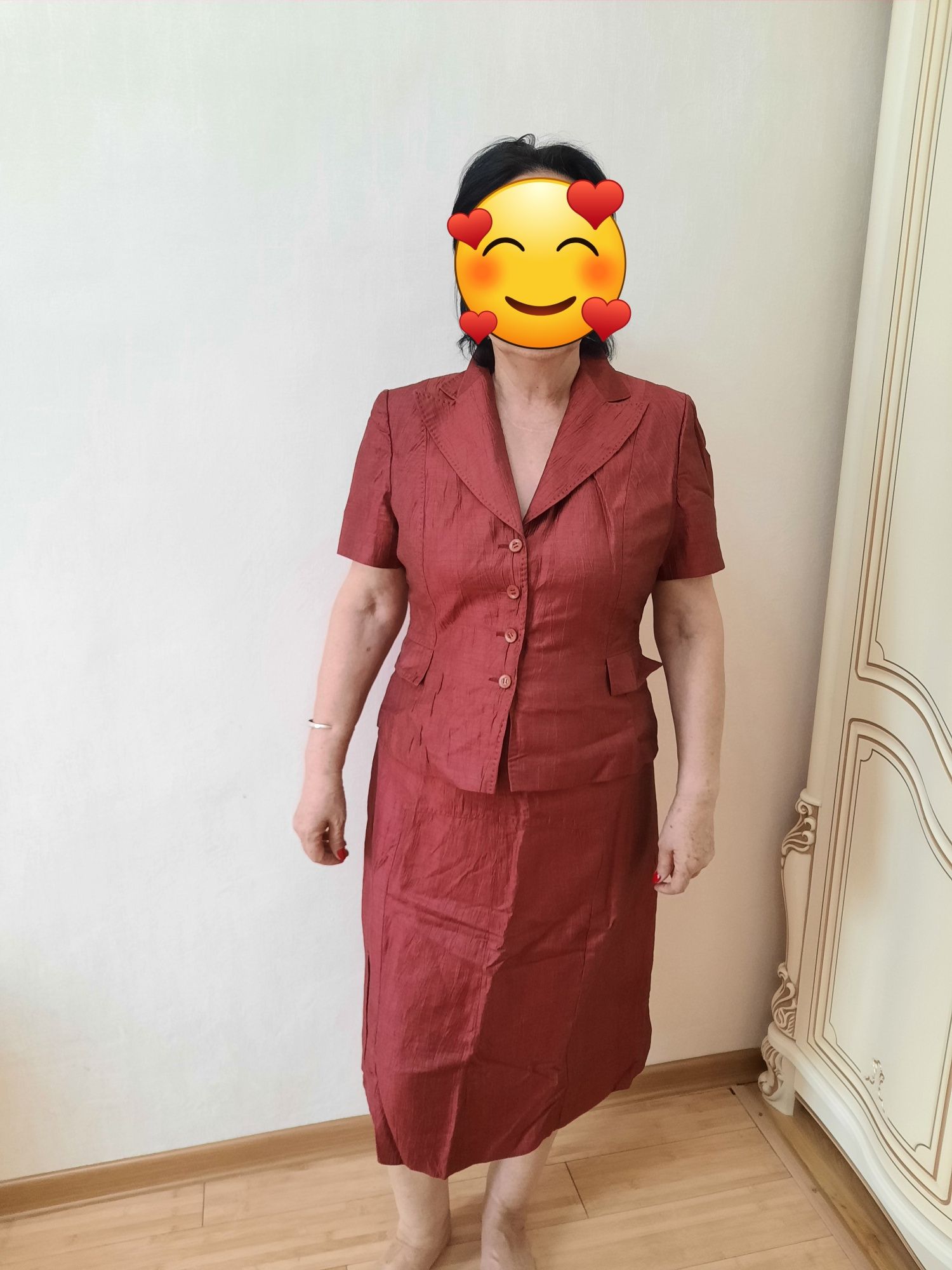 Продам платья размер 48