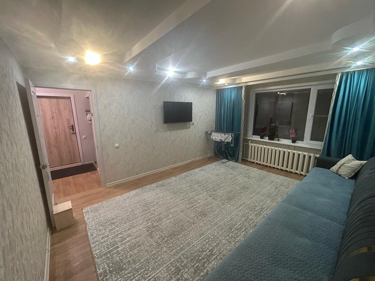 Продам квартиру 4 комн