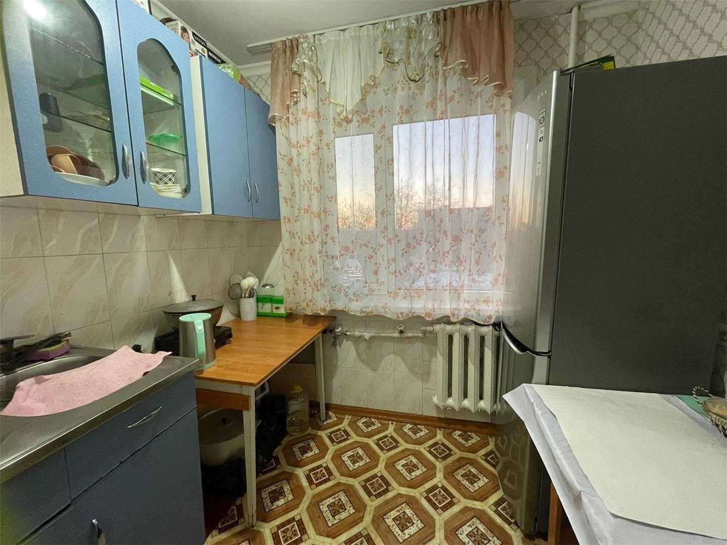 Продам 1-комнатную квартиру 17 микр. Не в залоге!!! 3-этаж.