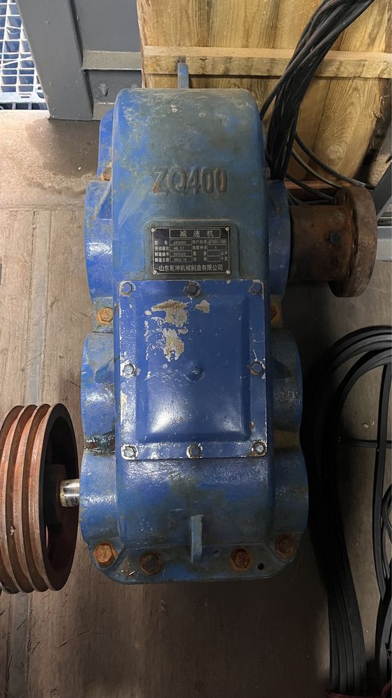 Редуктор 400 новый