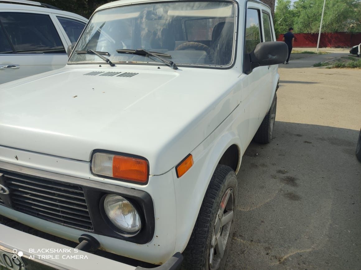 Продам автомобиль Нива