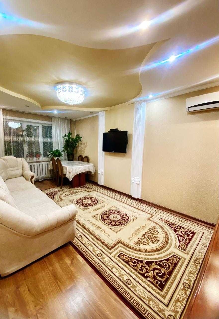 Продам 3-х комнатную квартиру (район Достык Молла )