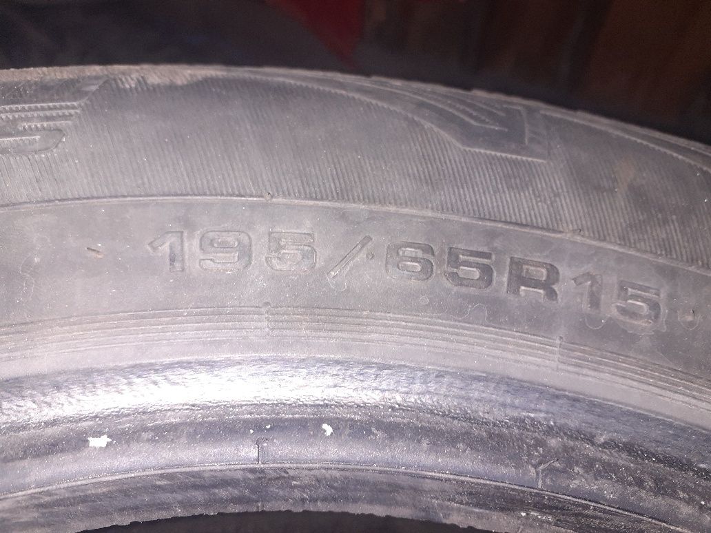 Продам шины б у размер 195 × 65 р 15