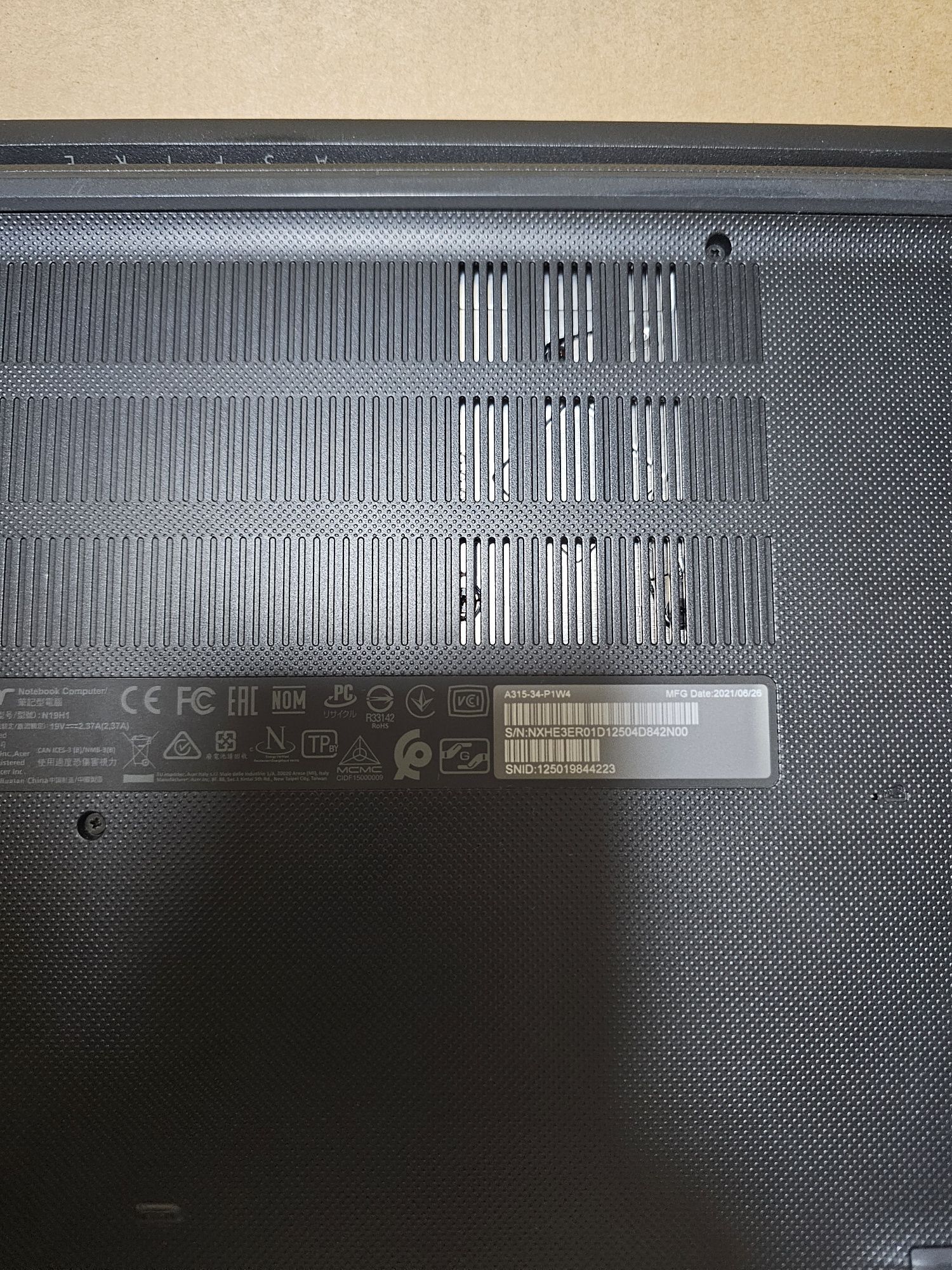 СРОЧНО!!! Acer Aspire 3 N19H1 - ноутбук в отличном состоянии!!!