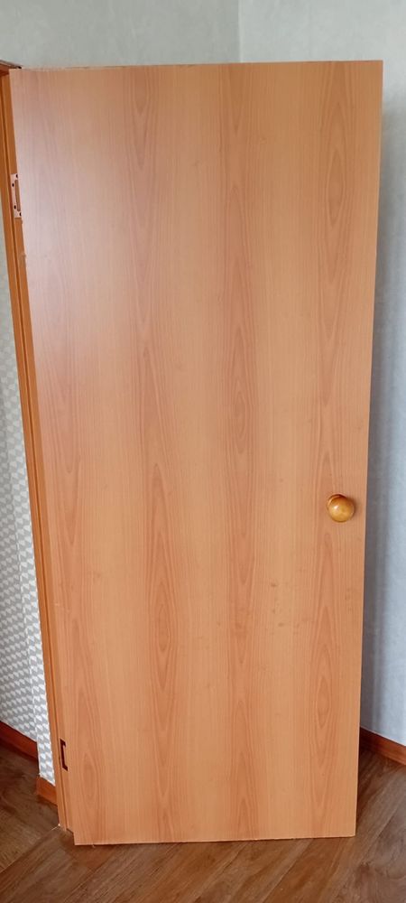 Продам двери межкомнатные