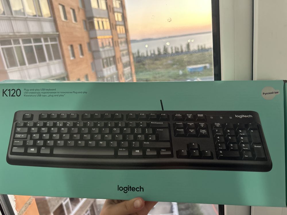 Продам абсолютно новую клавиатуру Logitech K120