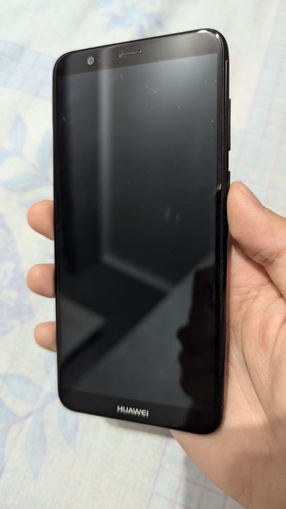 Смартфон Huawei p smart