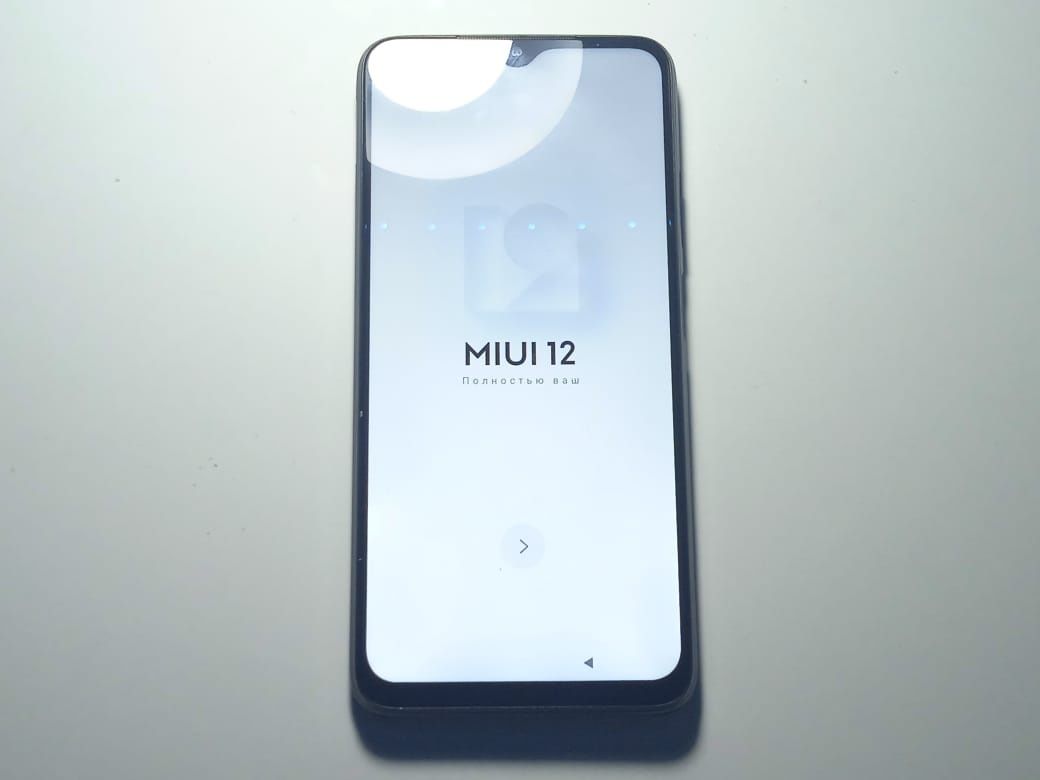 Продаю телефон Redmi 9T, практически новый!

- Состояние: телефон почт