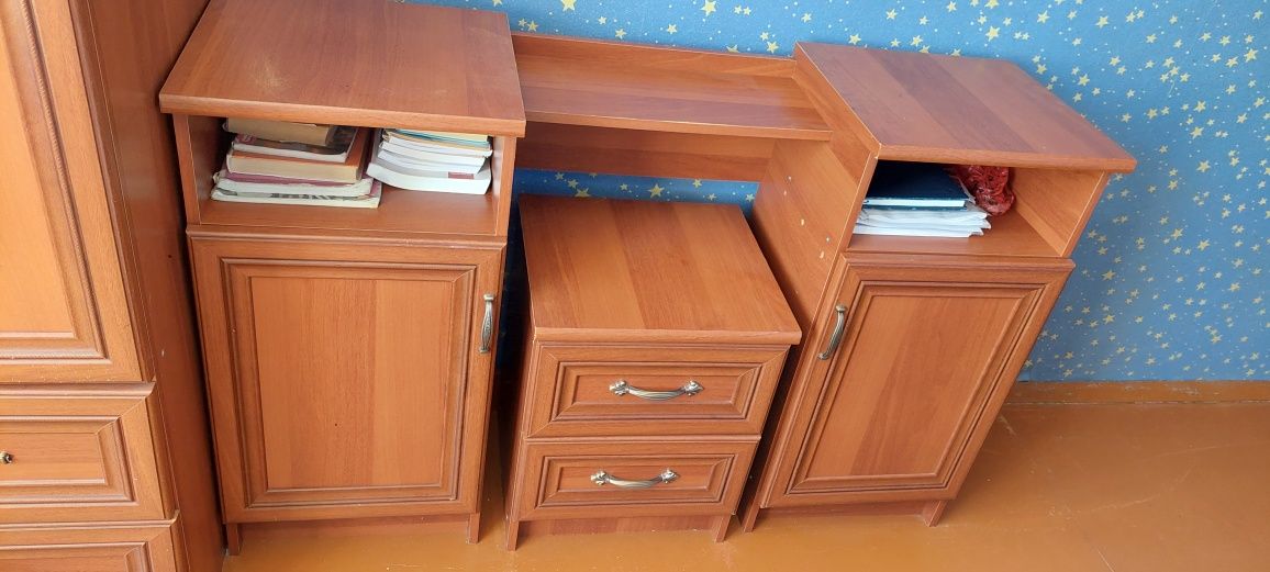 Спальный гарнитур