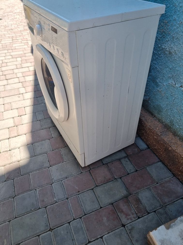 Продам рабочий Стералныи машина