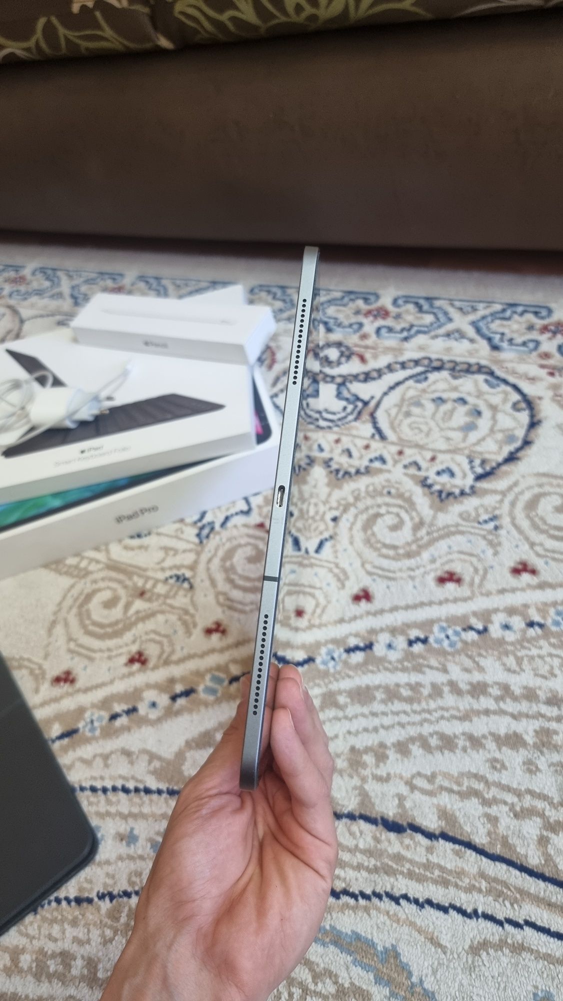 Apple iPad 12.9 4 поколение 256 gb 3g