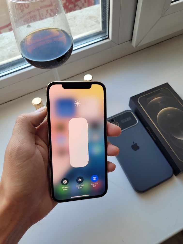 Iphone 12 Pro Gold