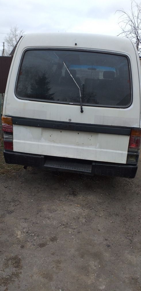 Мазда Бонго 1993г