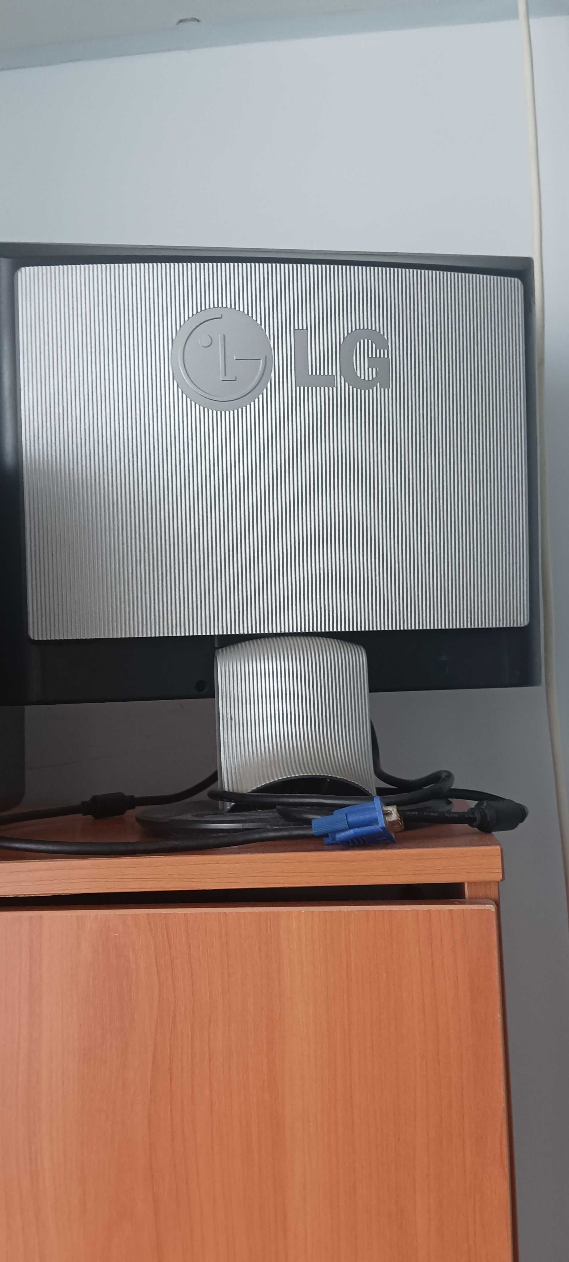Ноутбук HP, Монитор LG
