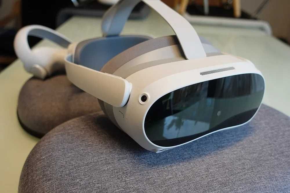 Продаю VR-очки Pico 4 (128 ГБ) - б/у, отличное состояние. 200 000тг