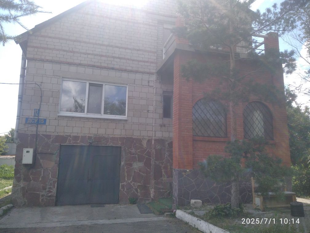 Продается коттедж на берегу озера
