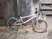 Велосипед BMX трюковой