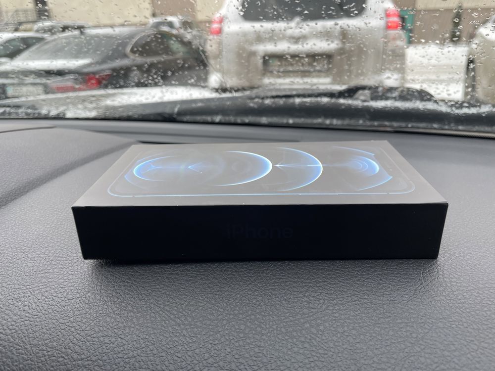 Iphone 12 pro телефон, б/у