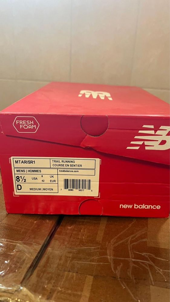 Кроссовки New Balance б.у. оригинал р. 42