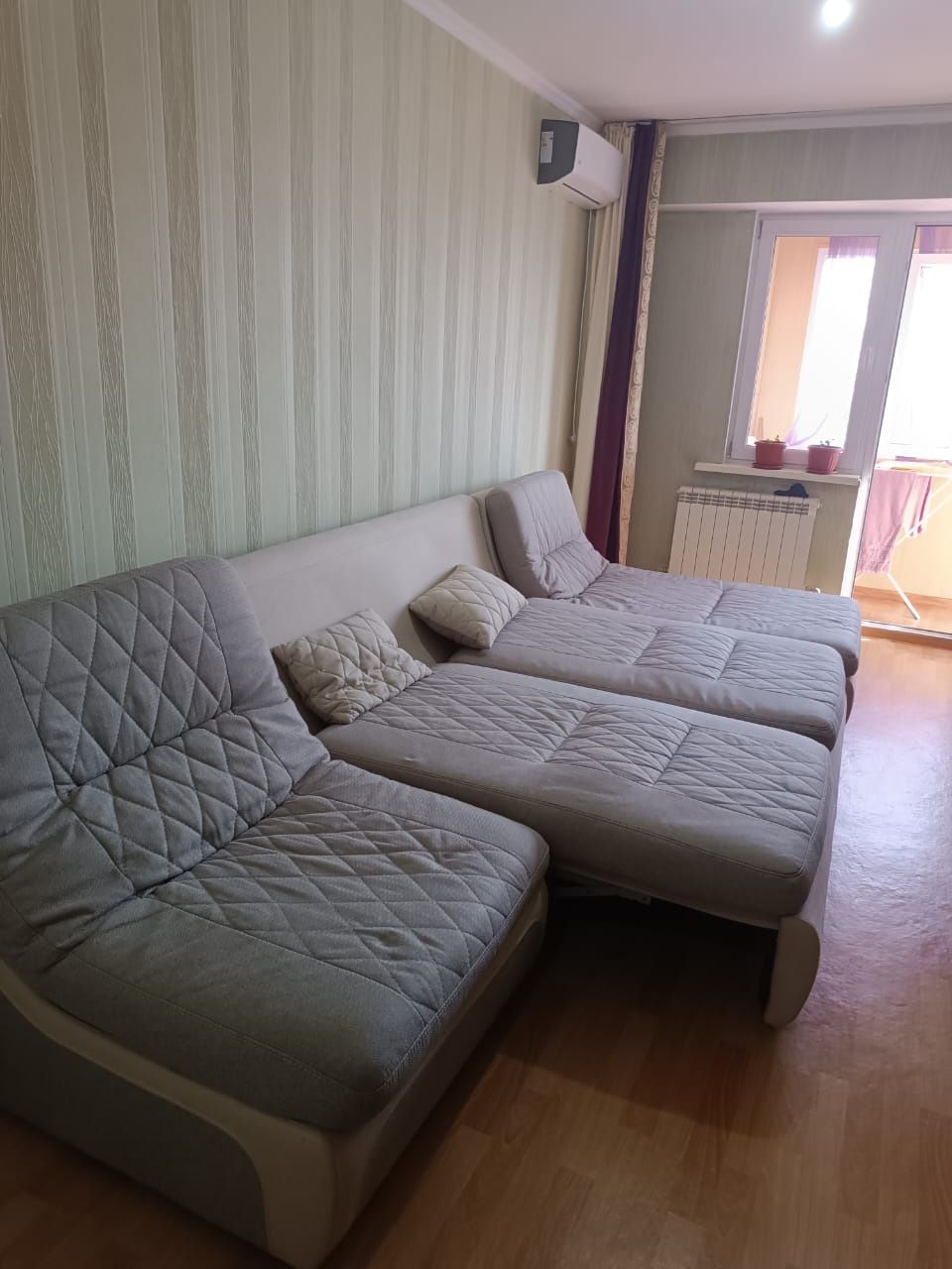 Продам диван универсальный расскладной