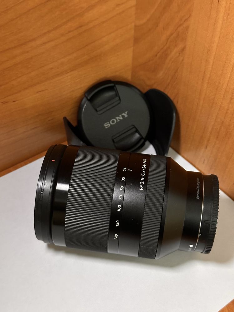 Sony 24-240 mm в идеальном состояни
