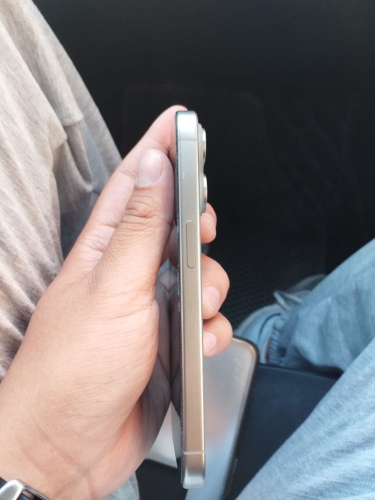 Iphone 15 pro,с гарантией