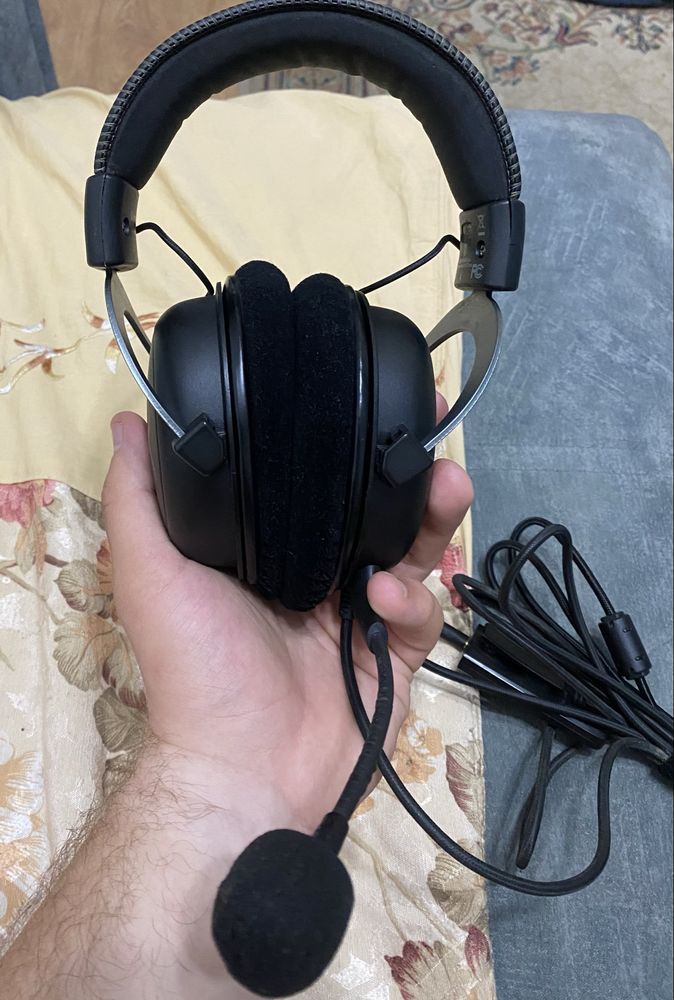 Игровые наушники HyperX Cloud 2