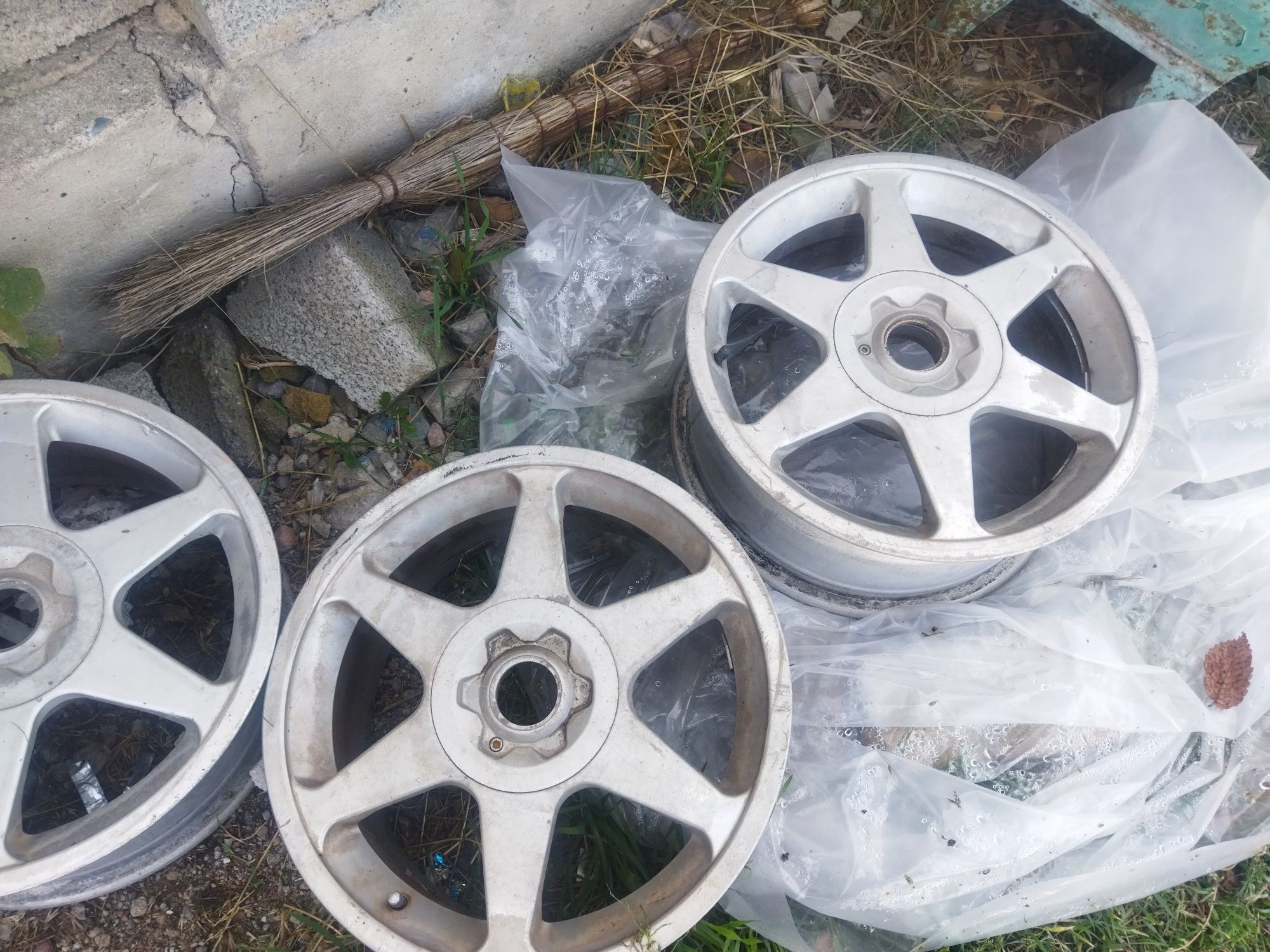 Диск тайота Калдинаға 3 штук адресі Ашибұлақ ауылында